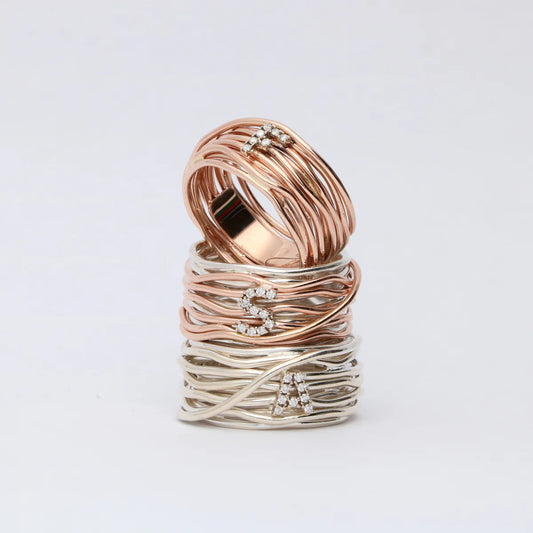 Filodellavita 13 fili in Argento 925 e Oro Rosa 9kt e iniziale con Diamanti Rubinia